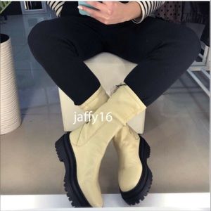 ZARA SOFT LEATHER ANKLE BOOTS VANILLA